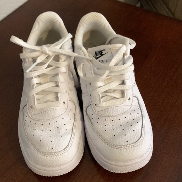 Nike Air Force 1 - Picture 3 of 7